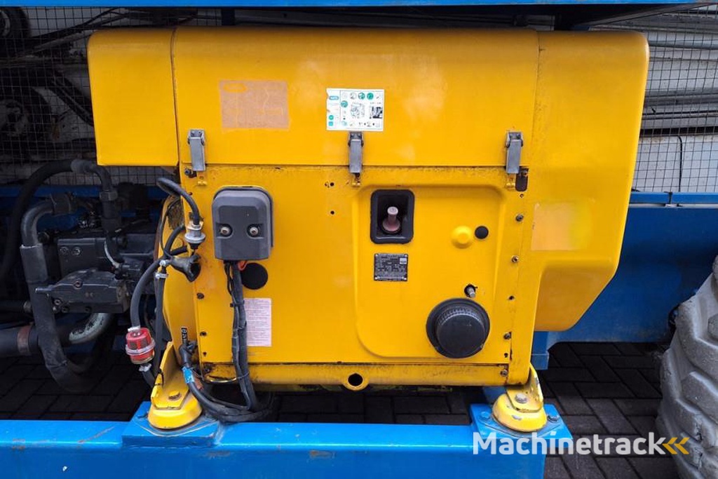 Holland Lift Megastar G320DL30 4WDS/N Diesel, 4x4x4 Drive, 34m