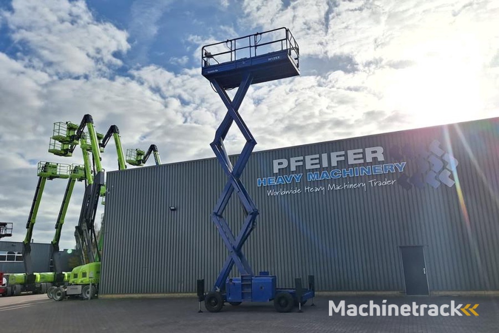 Haulotte H12SX Diesel, 4x4 Drive, 12m Working Height, 700kg