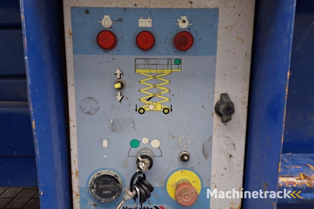 Haulotte H12SX Diesel, 4x4 Drive, 12m Working Height, 700kg