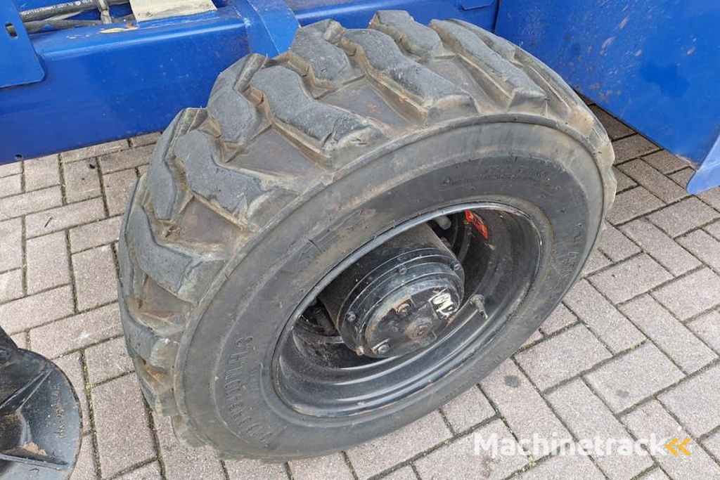 Haulotte H12SX Diesel, 4x4 Drive, 12m Working Height, 700kg