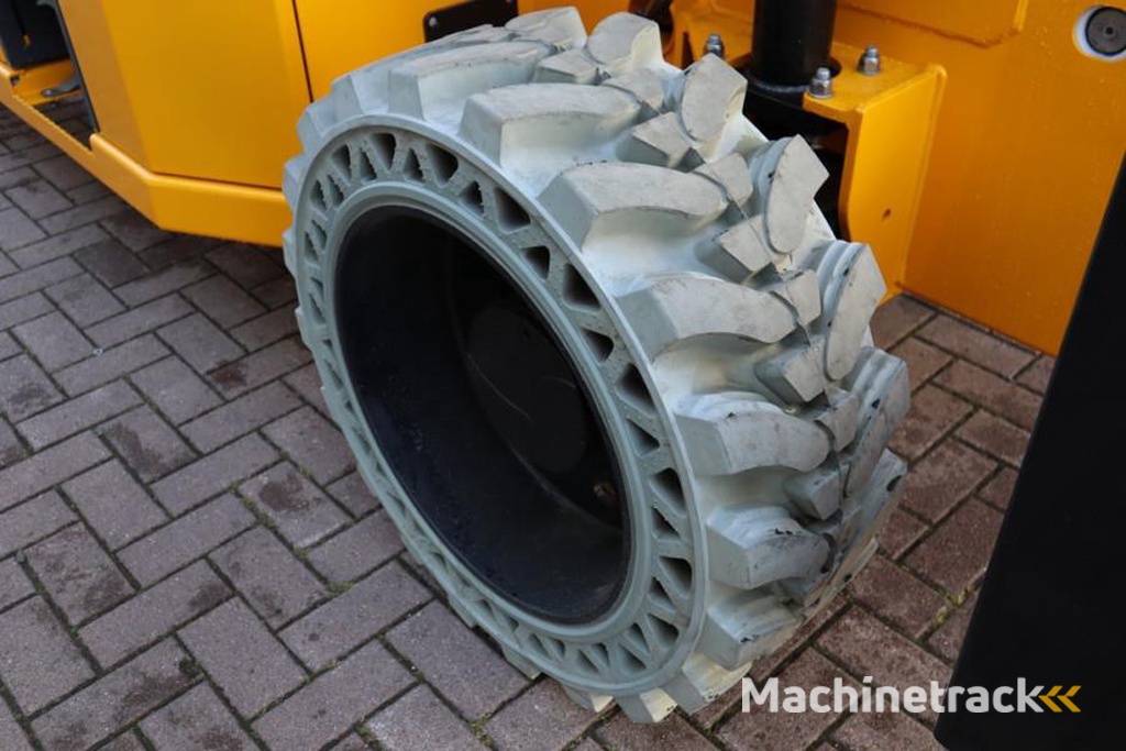 Haulotte HS18EPRO Full Electric 4x4 Drive, Versatile Use: O