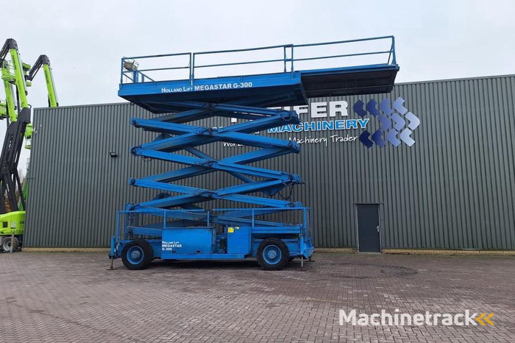 Holland Lift Megastar G300 Diesel, 4x4x4 Drive, 33.5m Working H