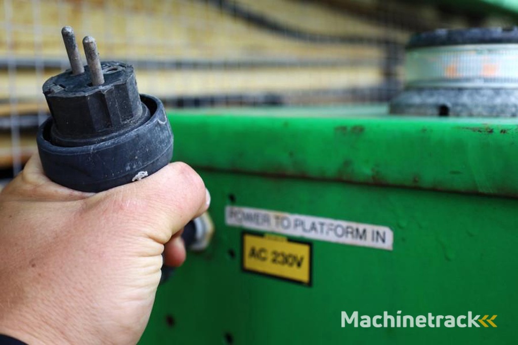 Holland Lift Megastar G-320DL30-4WDS/N Diesel, 4x4x4 Drive, 34m