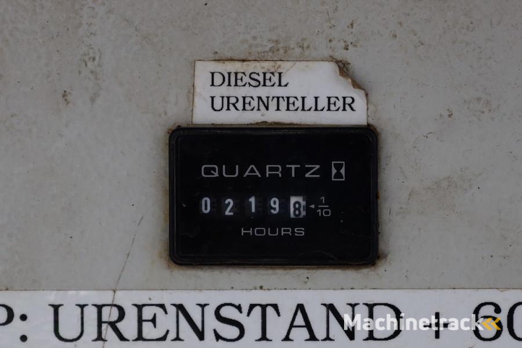 Holland Lift Megastar G-320DL30-4WDS/N Diesel, 4x4x4 Drive, 34m