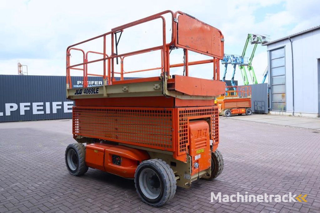 JLG 4069LE Electric, 14.2m Working Height, 360kg Capac