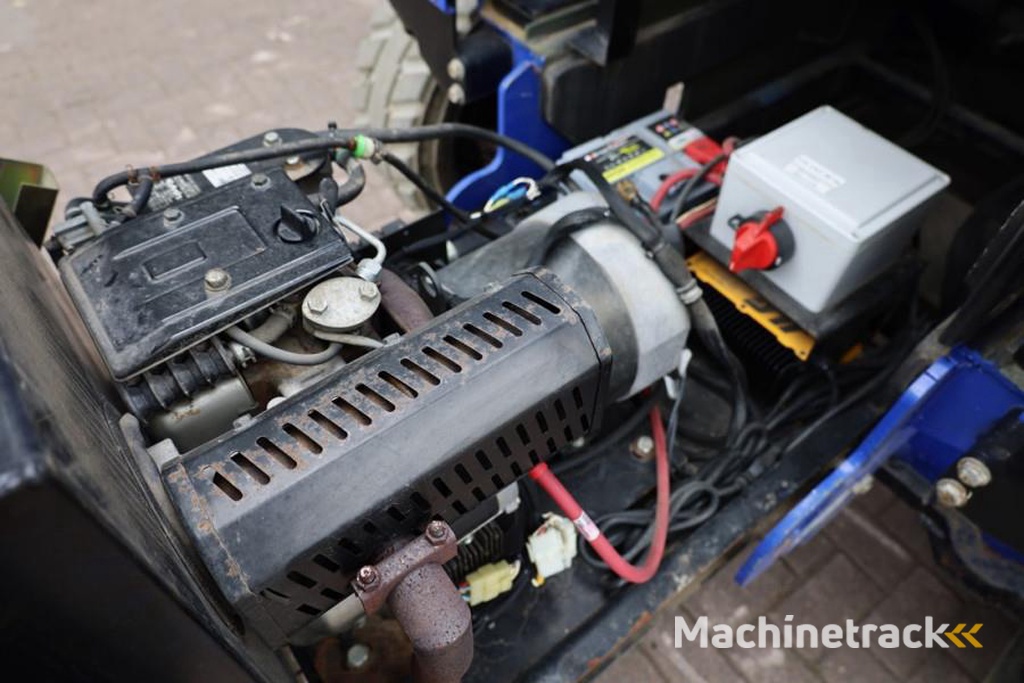 JLG M3369 Hybrid, 12m Working Height, 450kg Capacity,