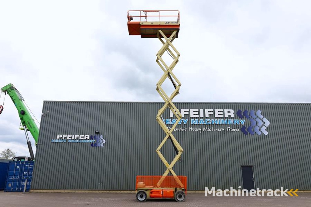 JLG M4069 Hybrid, 14.2m Working Height, 360kg Capacity
