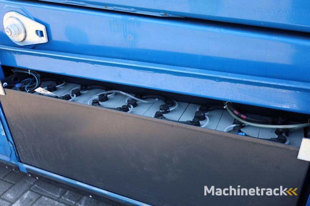 PB LIFT S225-12ES Electric, 22.5m Working Height, 450