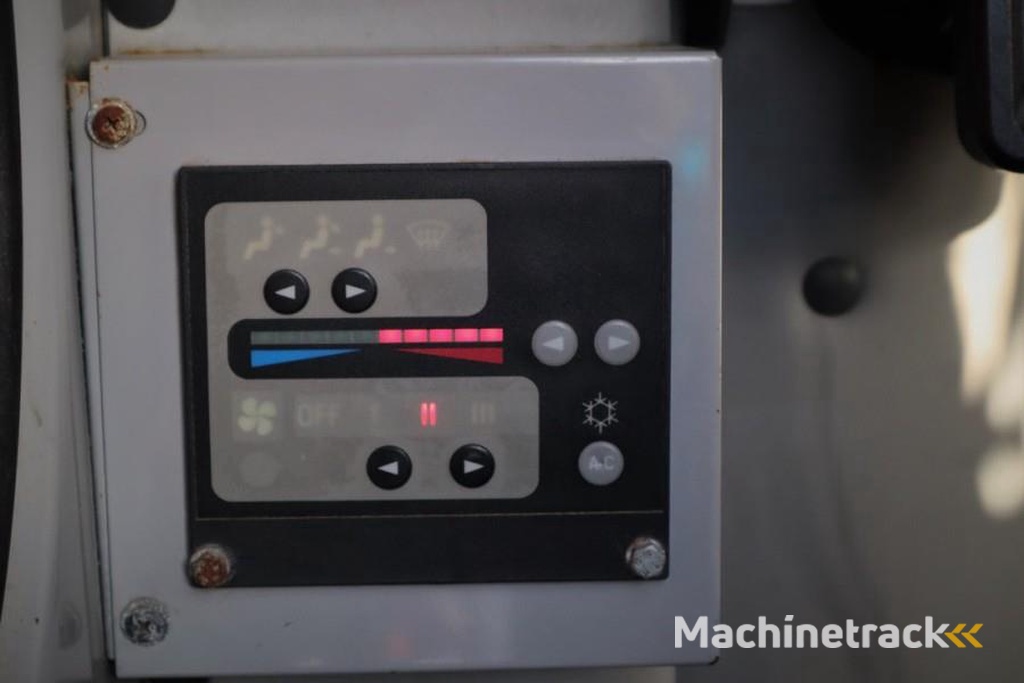 Sumitomo SC700-II 70t Capacity, 43m Boom, 31m Movable Jib,