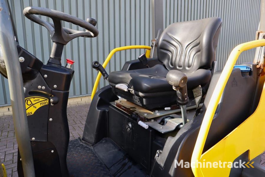 Wacker Neuson RD28-120 Diesel, Front And Rear Vibrating Smooth D