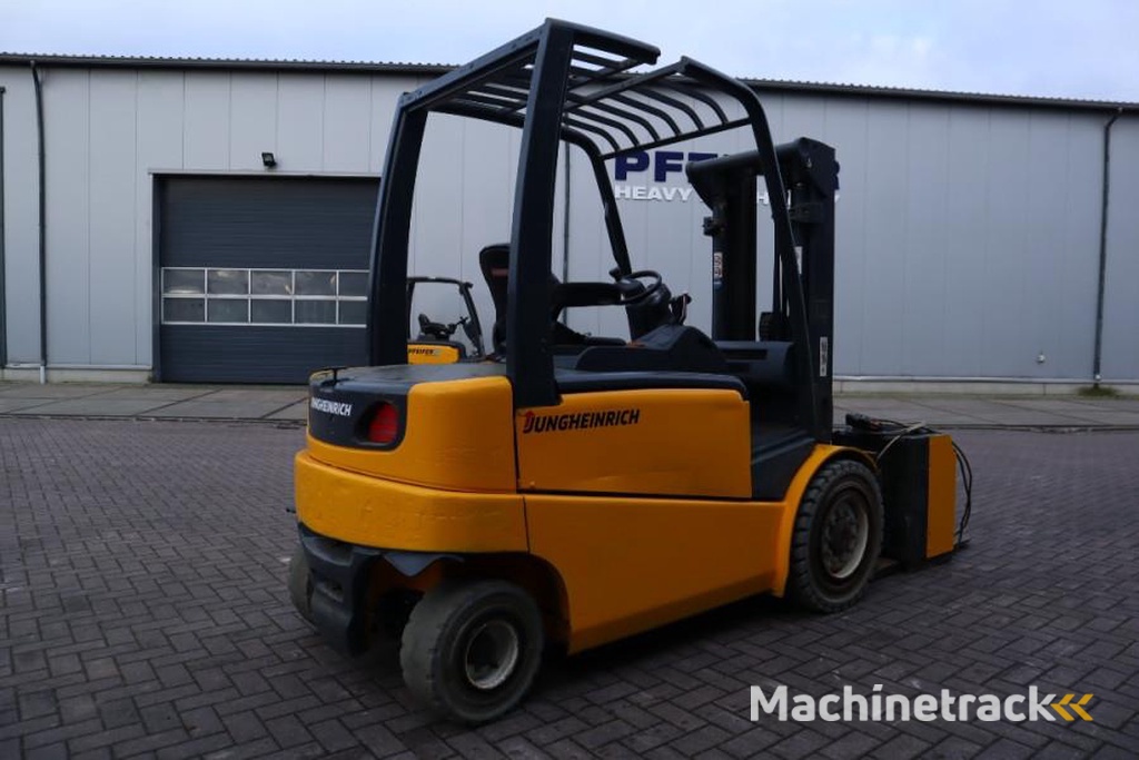 Jungheinrich EFG535 Electric, Lifting Height 4700mm, Freelift 1