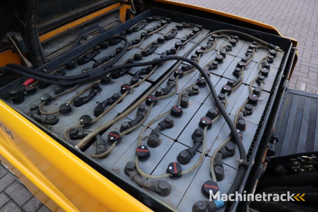 Jungheinrich EFG535 Electric, Lifting Height 4700mm, Freelift 1