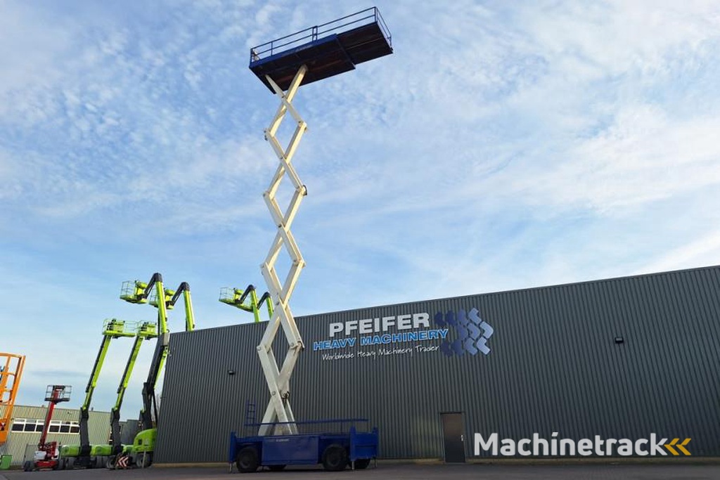 Liftlux SL205-25D4WDS/P Diesel, 4x4 Drive, Hydraulic Deck