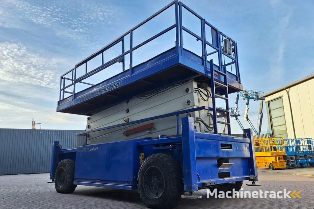 Liftlux SL205-25D4WDS/P Diesel, 4x4 Drive, Hydraulic Deck
