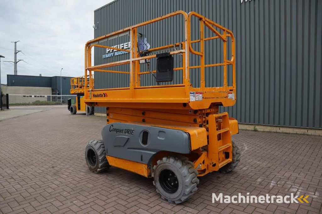 Haulotte Compact 12 RTE As-Is, Electric, 4x4 Drive, 12m Wor