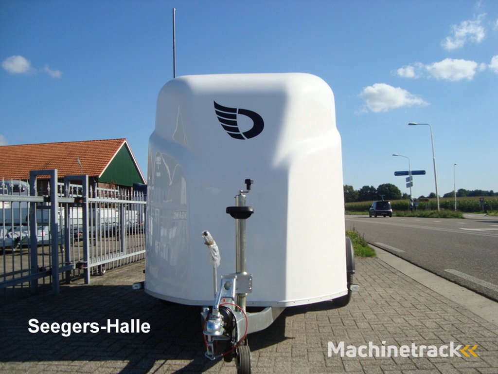 Debon Cargo 1300  Gesloten polyester aanhangwagen