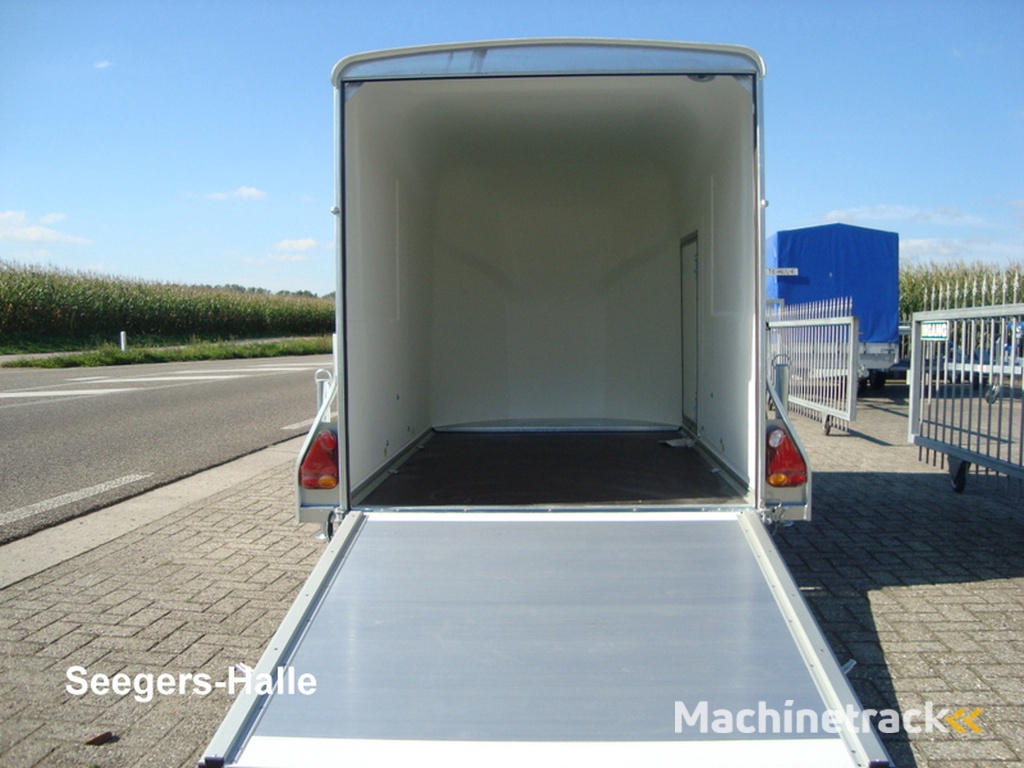 Debon Cargo 1300  Gesloten polyester aanhangwagen