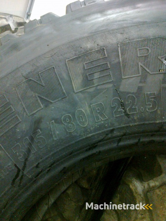 Good Year / michelin 315/80R22.5