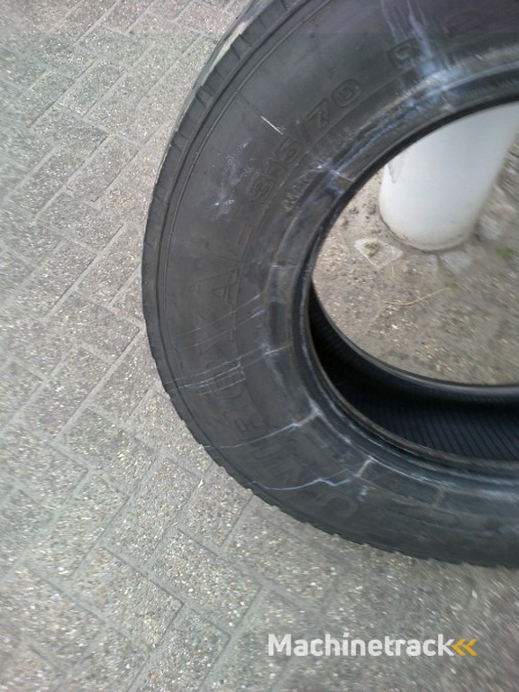 Semprit 315/70R22.5 gebruikte banden