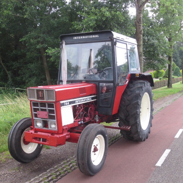 Gevraagd Tractoren en Landbouwmachines