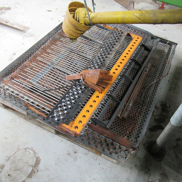 Mais zeven voor New Holland CX 8050 Maaidorser / Combine