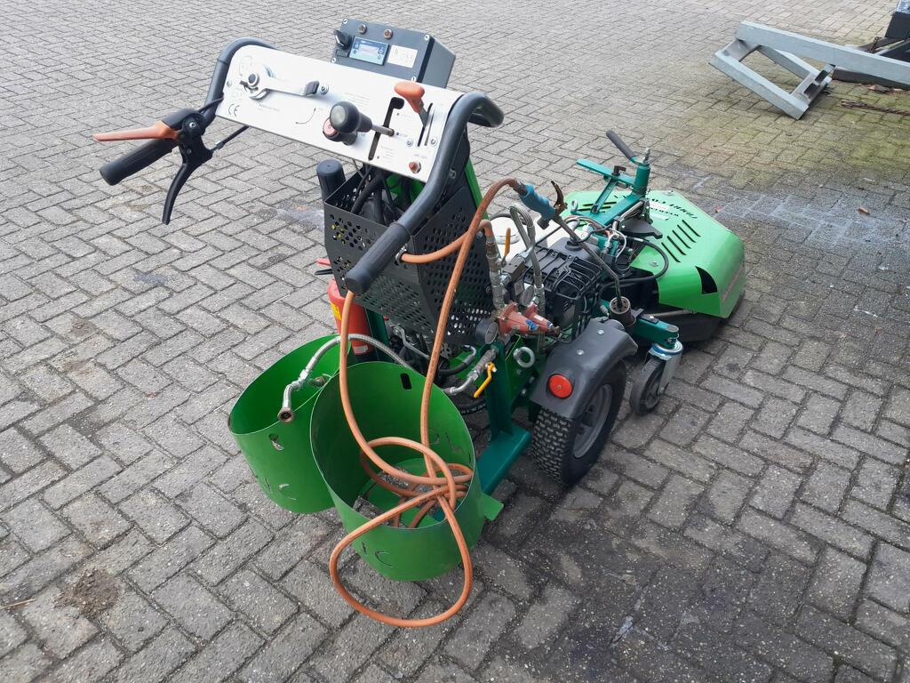 Kersten Traction Compact met onkruidbrander