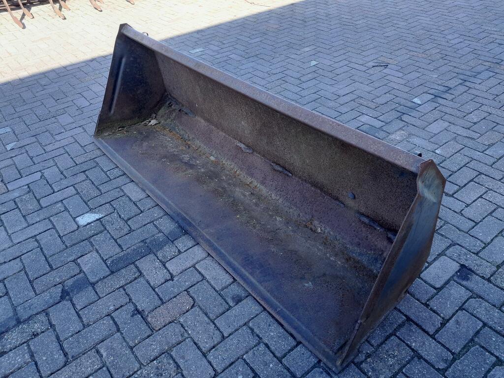 Alo voorladerbak 220 cm breed