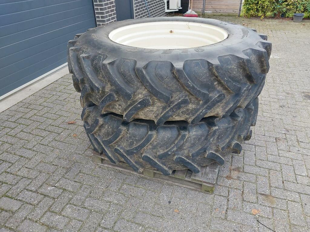 Wielen 460/85 R38  18.4 R38  Grote ZF steek