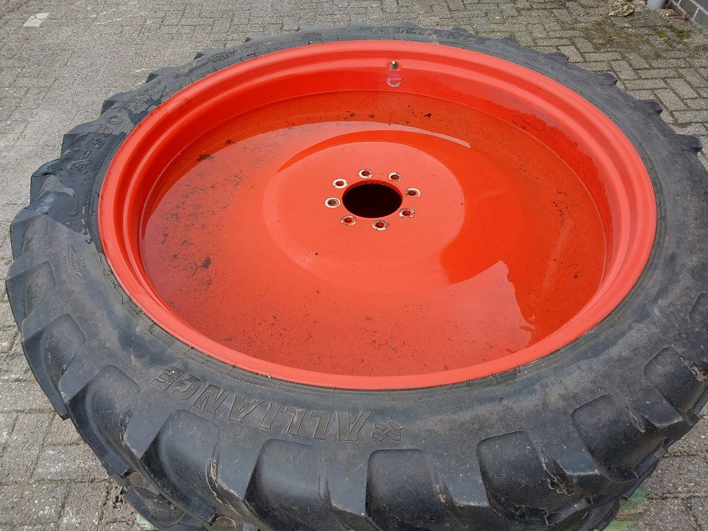 Cultuurwielen 270/95 R46 11.2 R46 kleine steek Claas / Renault