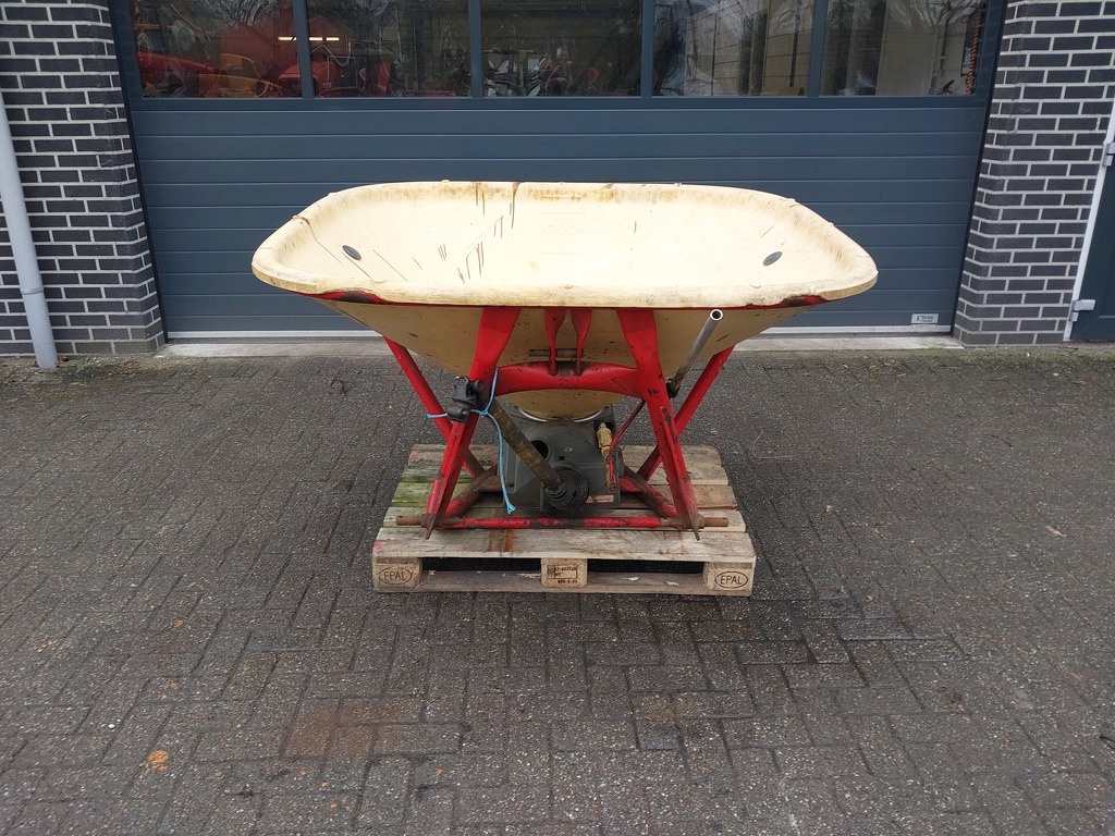 Vicon Pendelstrooier kunstmeststrooier