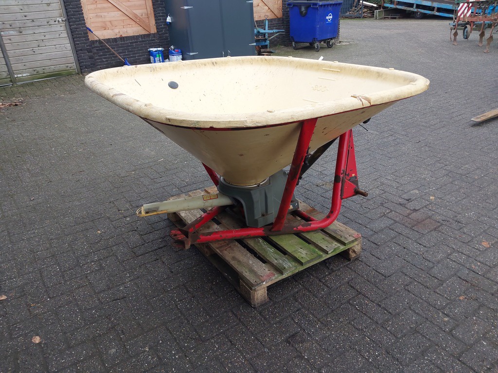 Vicon Pendelstrooier kunstmeststrooier