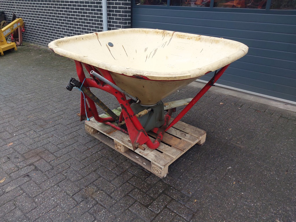 Vicon Pendelstrooier kunstmeststrooier