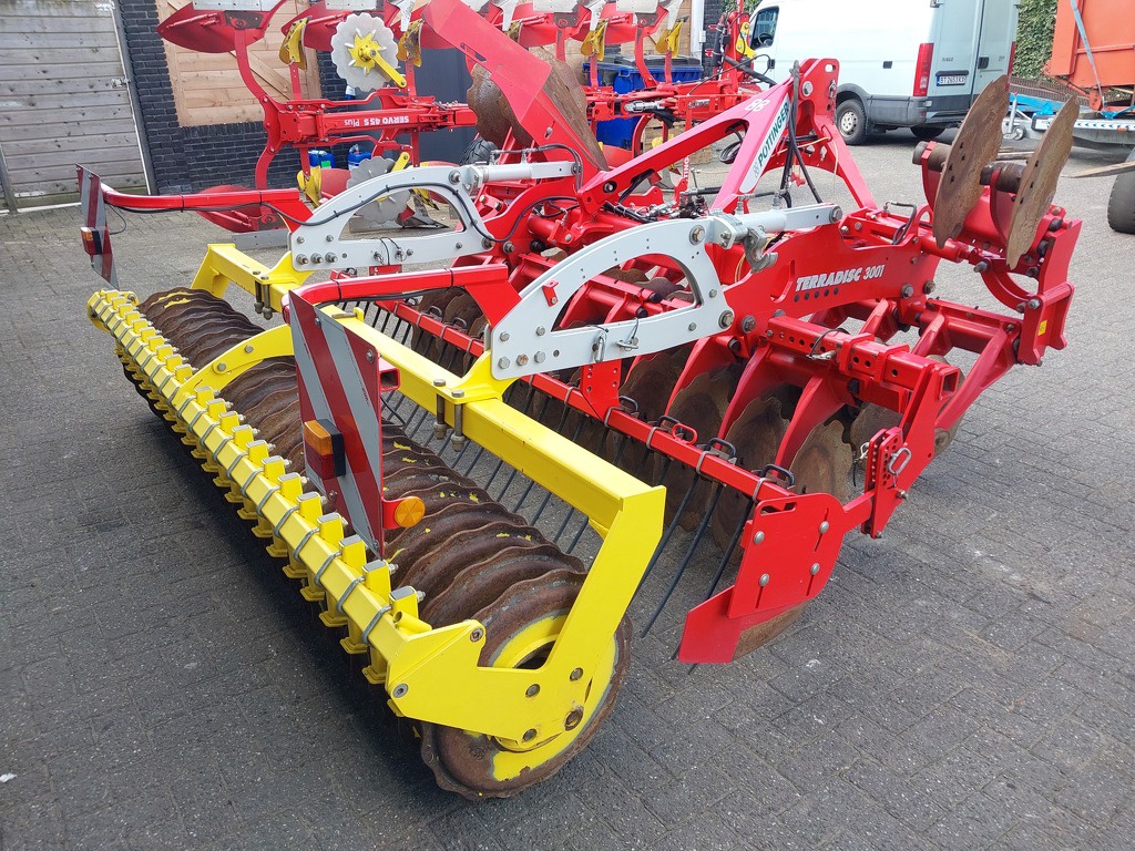 Pottinger Terradisc  3001  Schijveneg met Pakkerwals