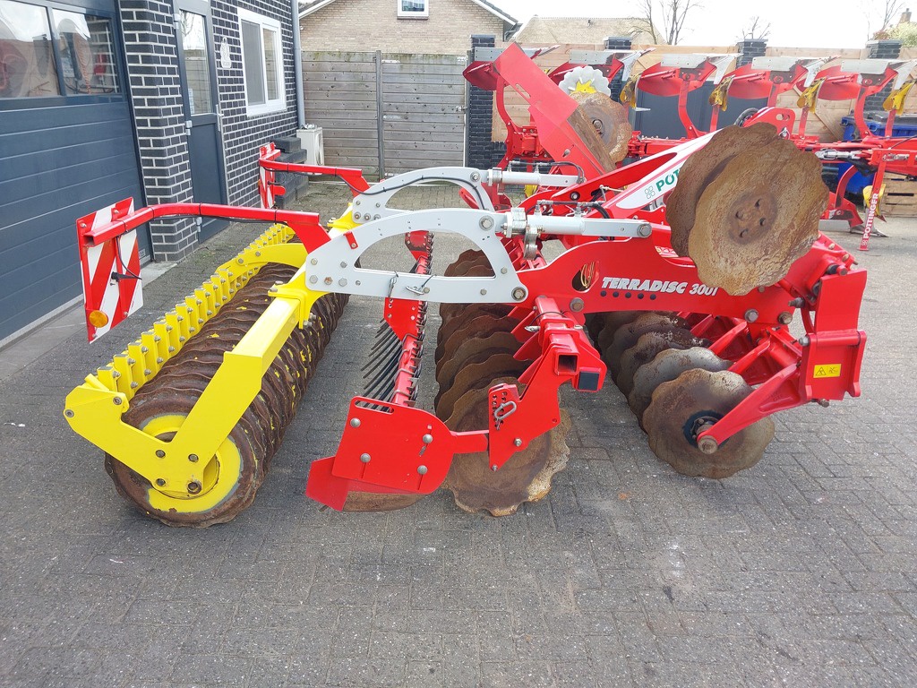 Pottinger Terradisc  3001  Schijveneg met Pakkerwals