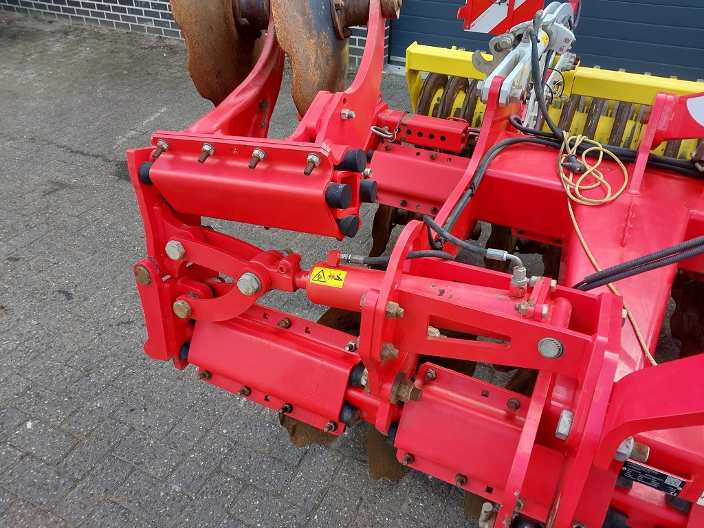 Pottinger Terradisc  3001  Schijveneg met Pakkerwals