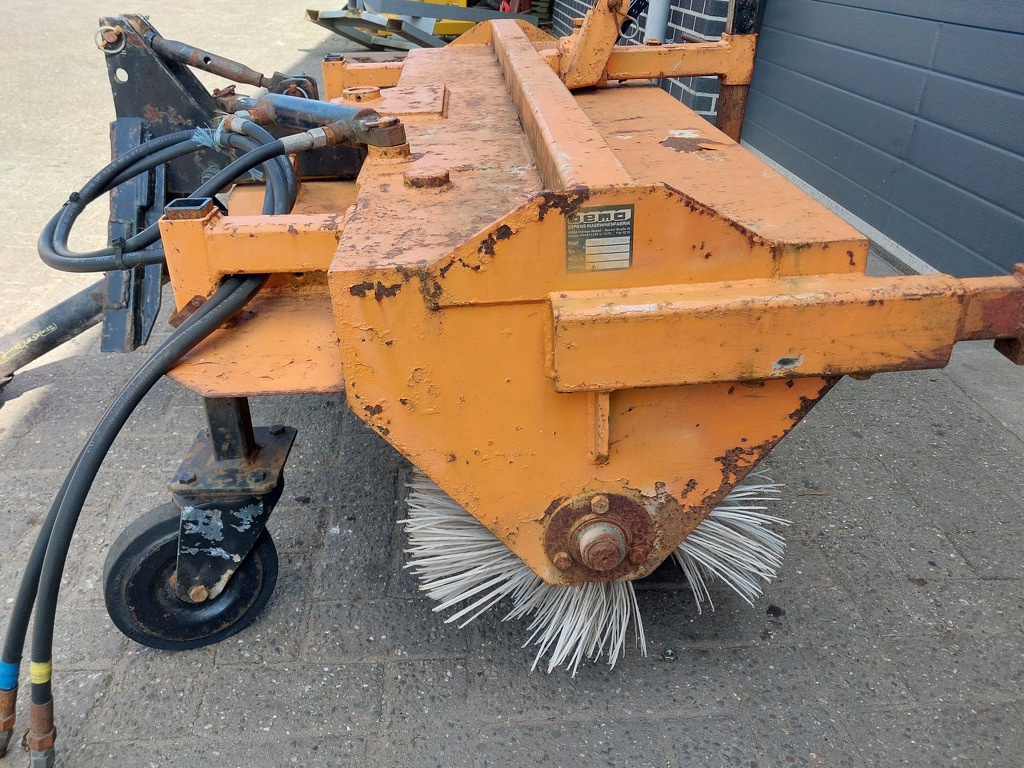 Bema Front veegmachine / rolbezem 155 cm breed