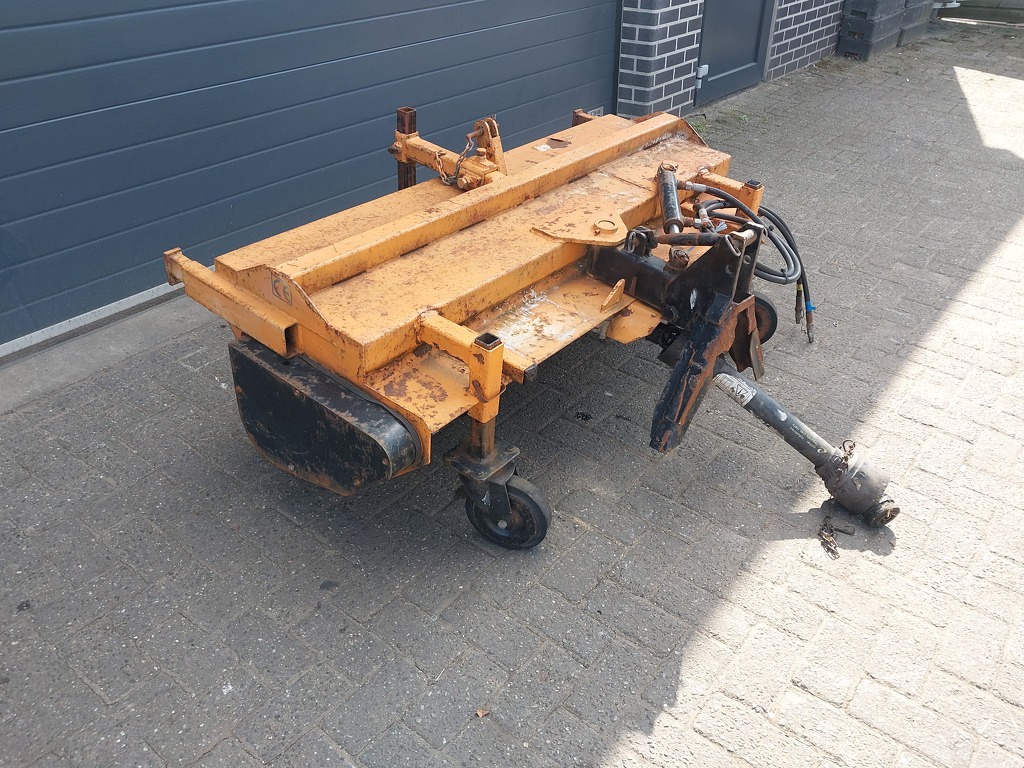 Bema Front veegmachine / rolbezem 155 cm breed