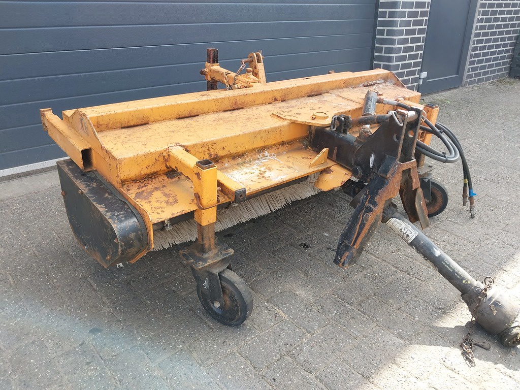 Bema Front veegmachine / rolbezem 155 cm breed