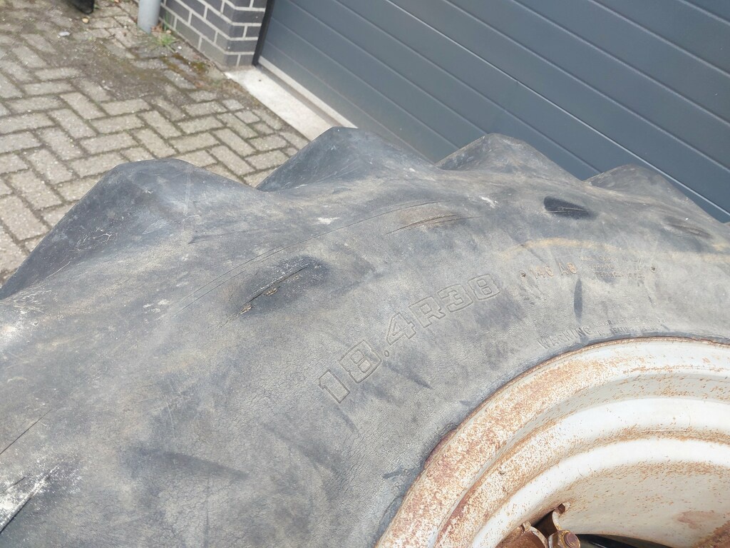 Deutz Fahr Wielen  18.4 R38