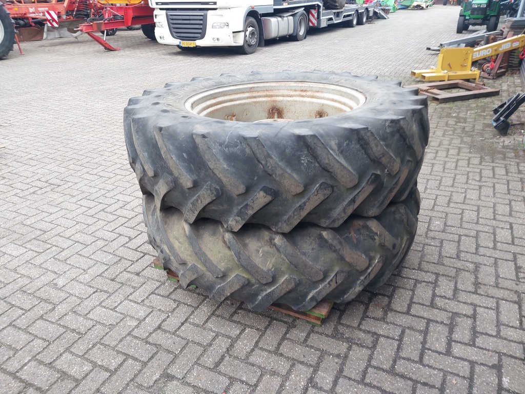Deutz Fahr Wielen  18.4 R38