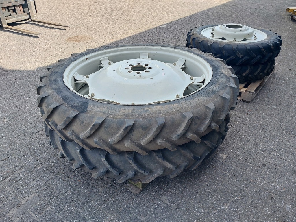 Cultuurwielen 270/95 R48 230/95 R32     11.2 R48 9.5 R32