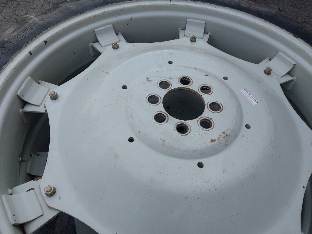 Cultuurwielen 270/95 R48 230/95 R32     11.2 R48 9.5 R32