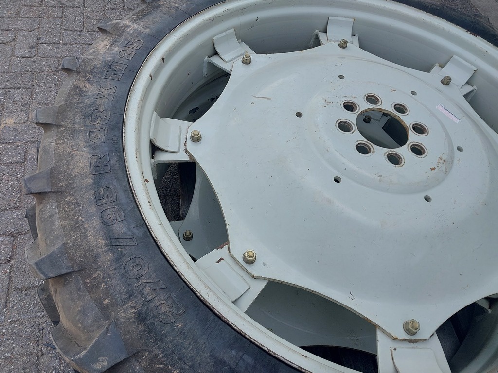 Cultuurwielen 270/95 R48 230/95 R32     11.2 R48 9.5 R32