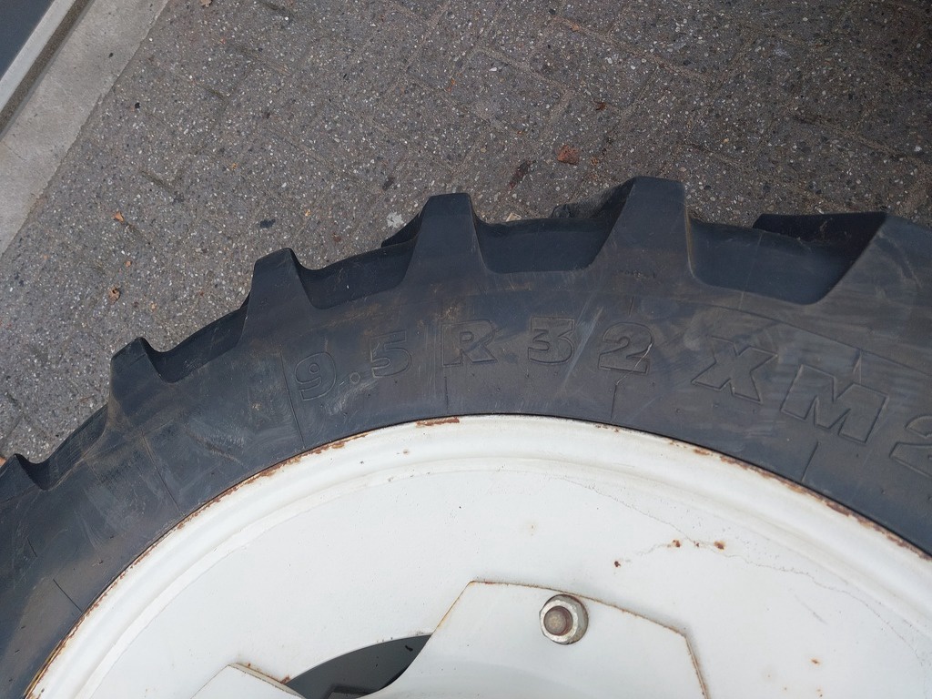 Cultuurwielen 270/95 R48 230/95 R32     11.2 R48 9.5 R32