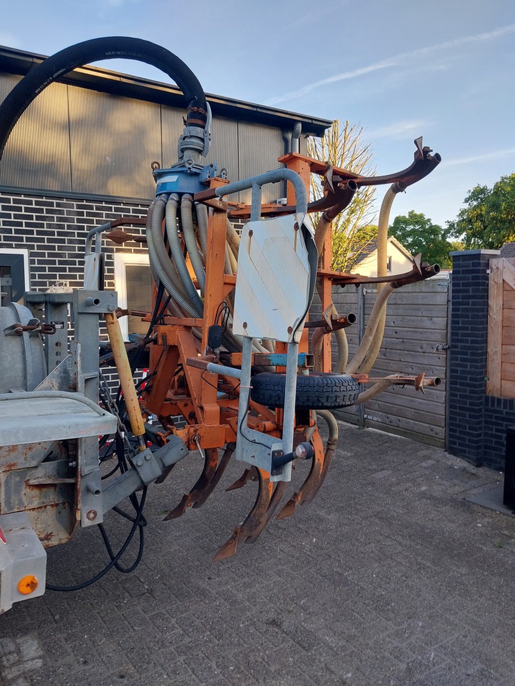 Jako Mesttank 10000 liter met Bouwlandinjecteur