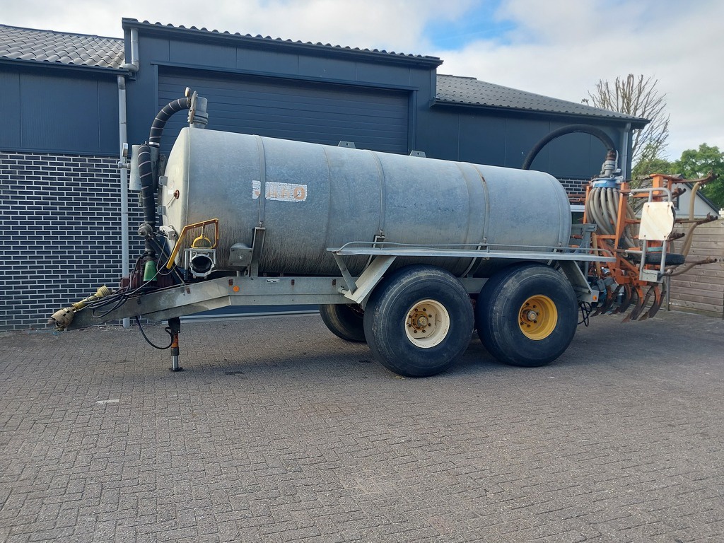 Jako Mesttank 10000 liter met Bouwlandinjecteur