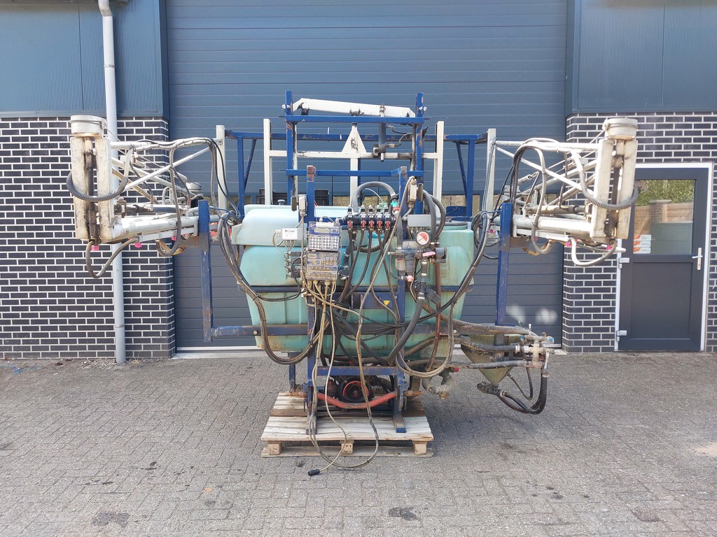 Sieger Veldspuit 15 meter breed 600 liter met computer