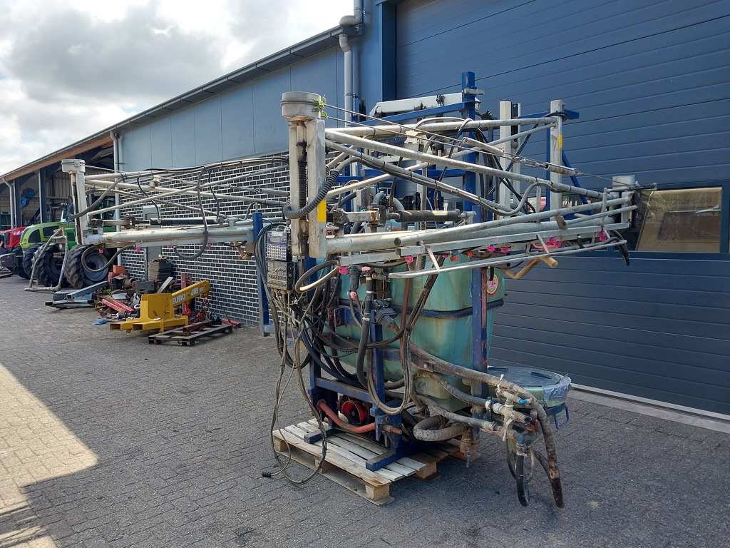 Sieger Veldspuit 15 meter breed 600 liter met computer