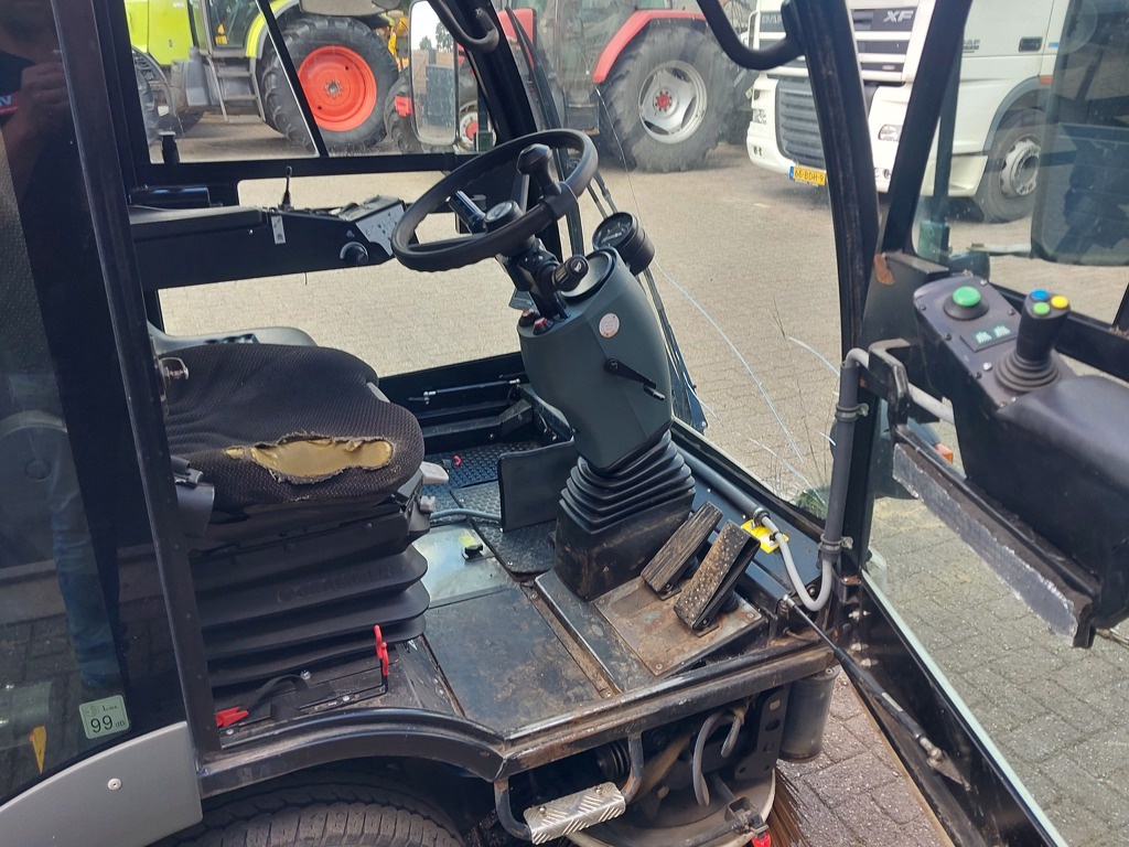 Mathieu  Azura Flex  MC 200 Veegmachine