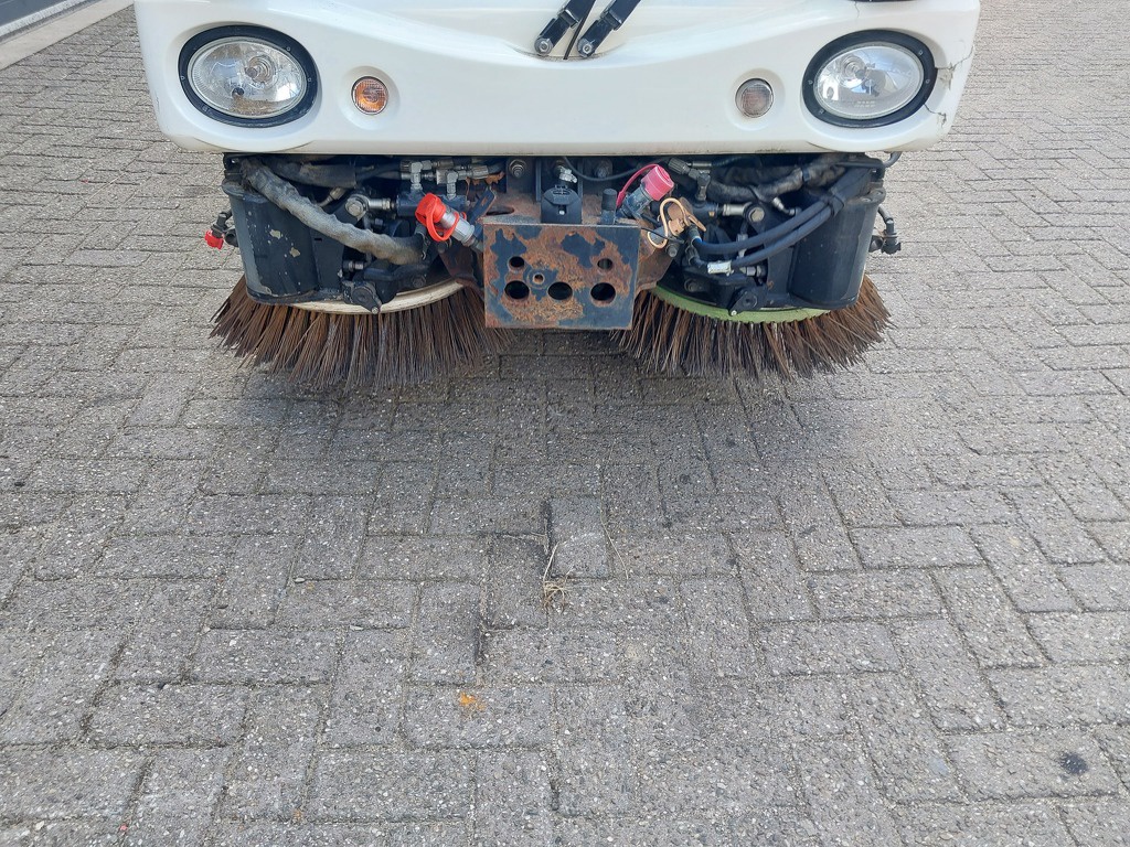 Mathieu  Azura Flex  MC 200 Veegmachine